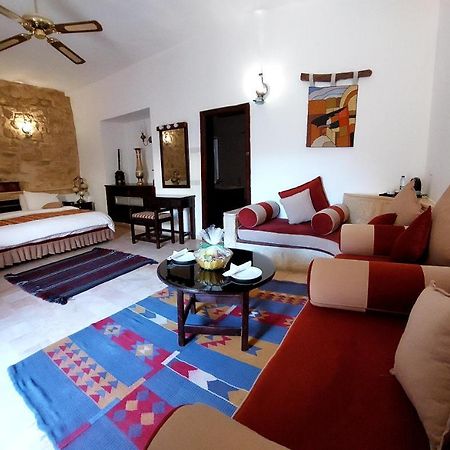 Hayat Zaman Hotel And Resort Petra Вади Муса Екстериор снимка
