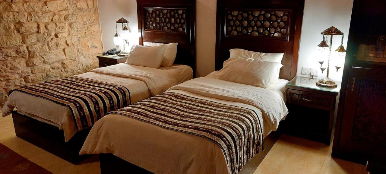 Hayat Zaman Hotel And Resort Petra Вади Муса Екстериор снимка