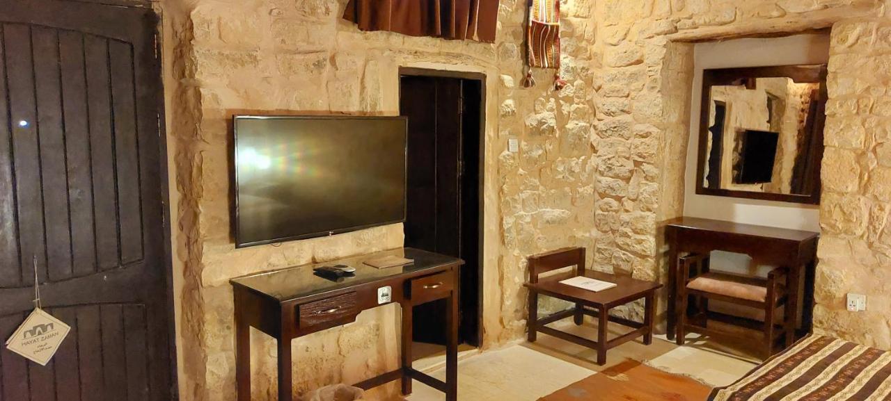 Hayat Zaman Hotel And Resort Petra Вади Муса Екстериор снимка