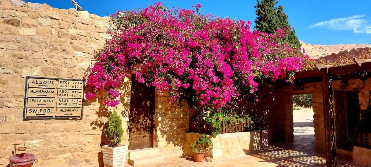 Hayat Zaman Hotel And Resort Petra Вади Муса Екстериор снимка