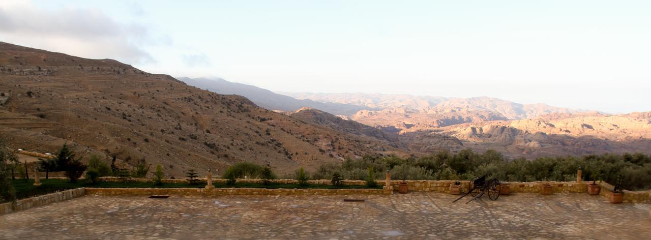 Hayat Zaman Hotel And Resort Petra Вади Муса Екстериор снимка