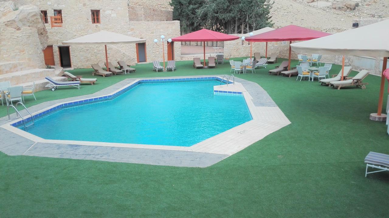 Hayat Zaman Hotel And Resort Petra Вади Муса Екстериор снимка