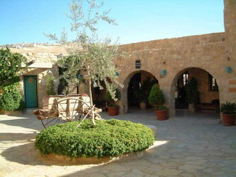 Hayat Zaman Hotel And Resort Petra Вади Муса Екстериор снимка